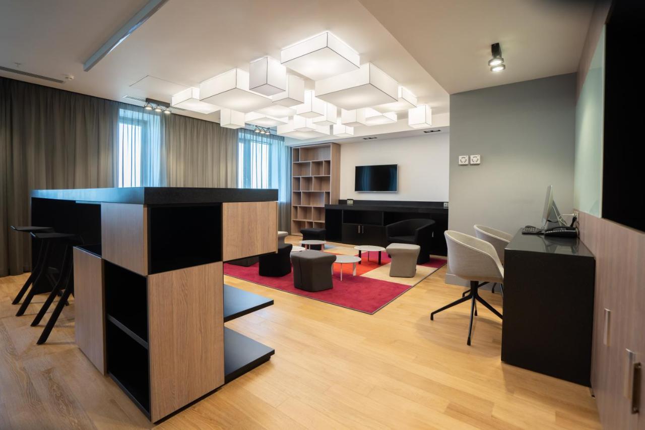 Novotel Almaty City Center Dış mekan fotoğraf
